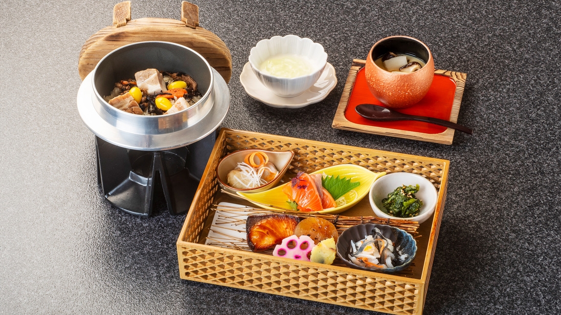 【スタンダード】石和温泉を満喫♪1泊2食付創作和食膳＋ハーフバイキングプラン