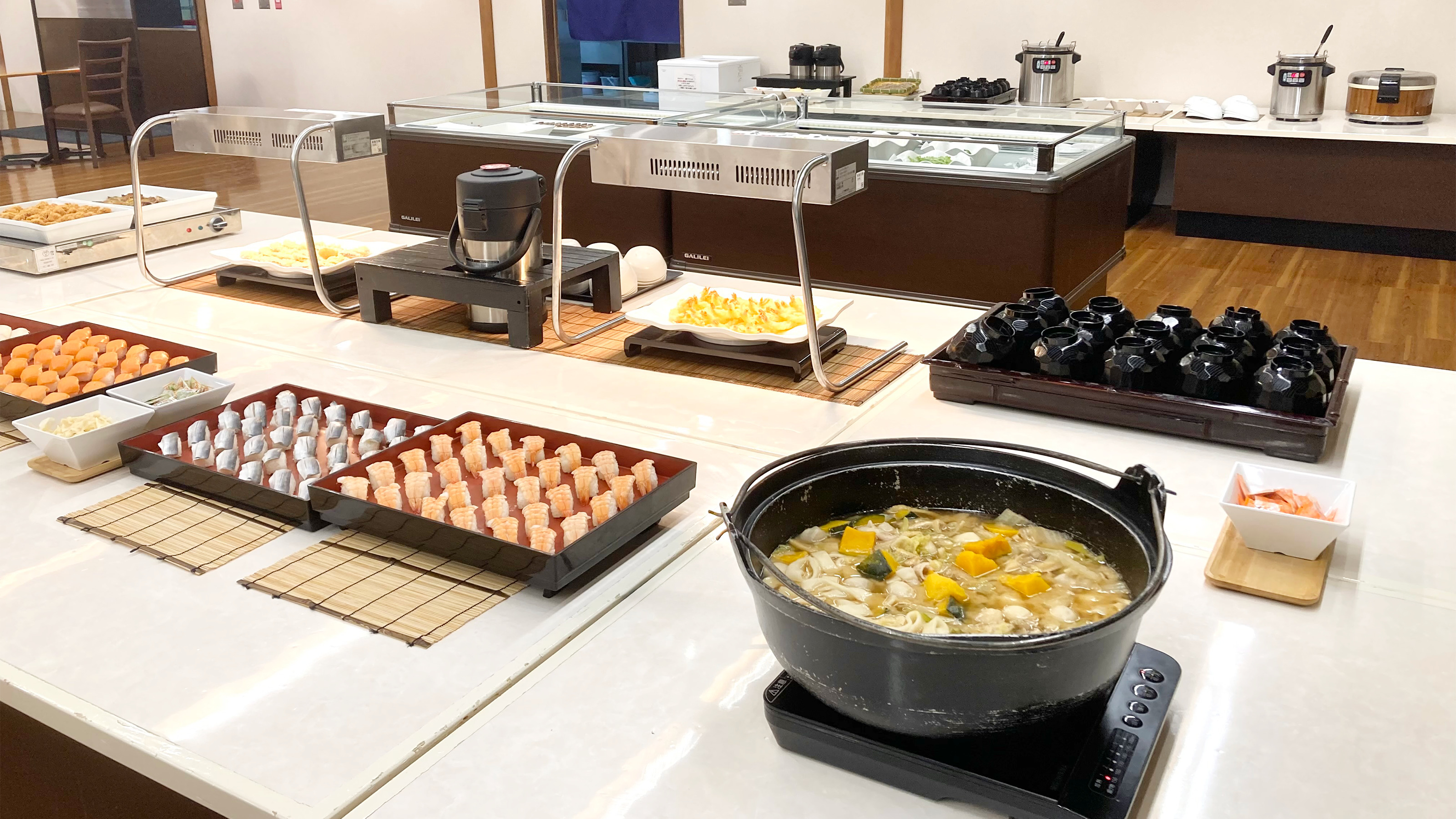 夕食ハーフバイキング一例