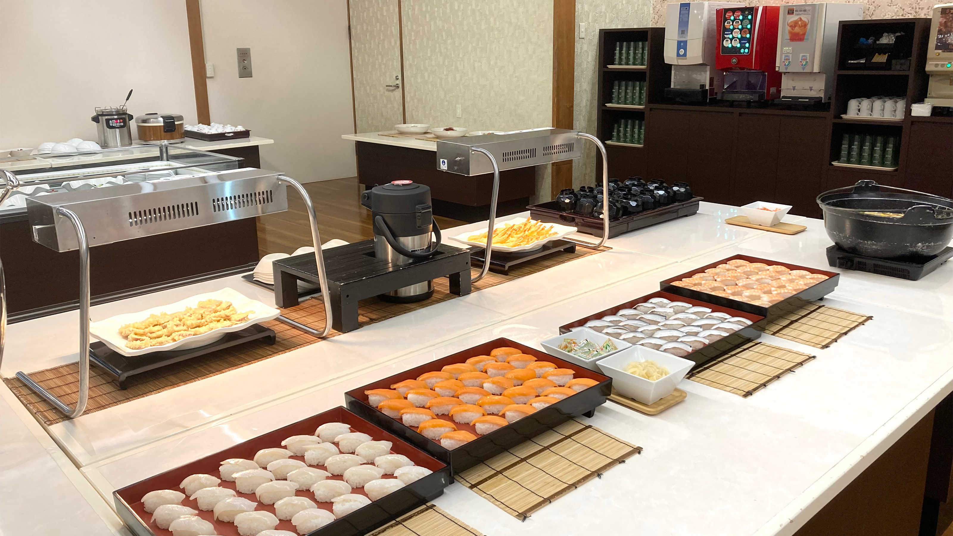 夕食ハーフバイキング一例