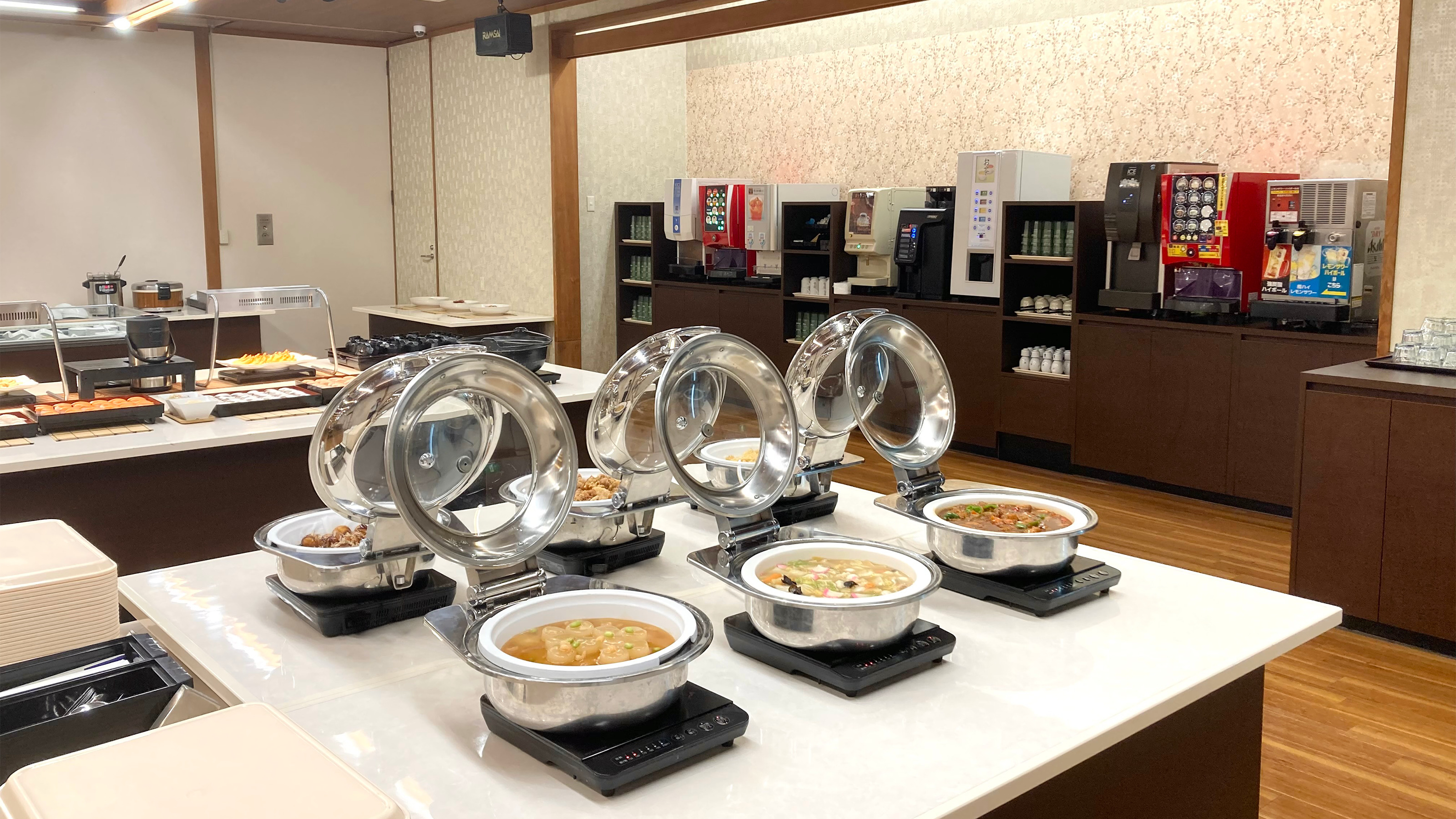 夕食ハーフバイキング一例