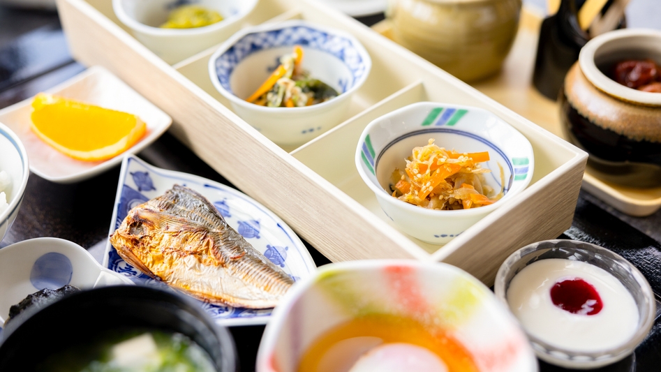【楽天トラベルサマーSALE】◇朝食付プラン◇貸切風呂◇フリードリンクラウンジ利用付◇