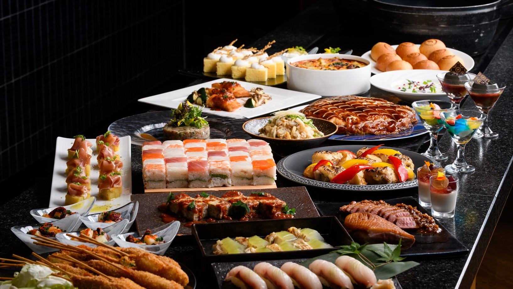 【2食付き】☆直前割☆Daily Socialでのディナーブッフェ/朝食付き