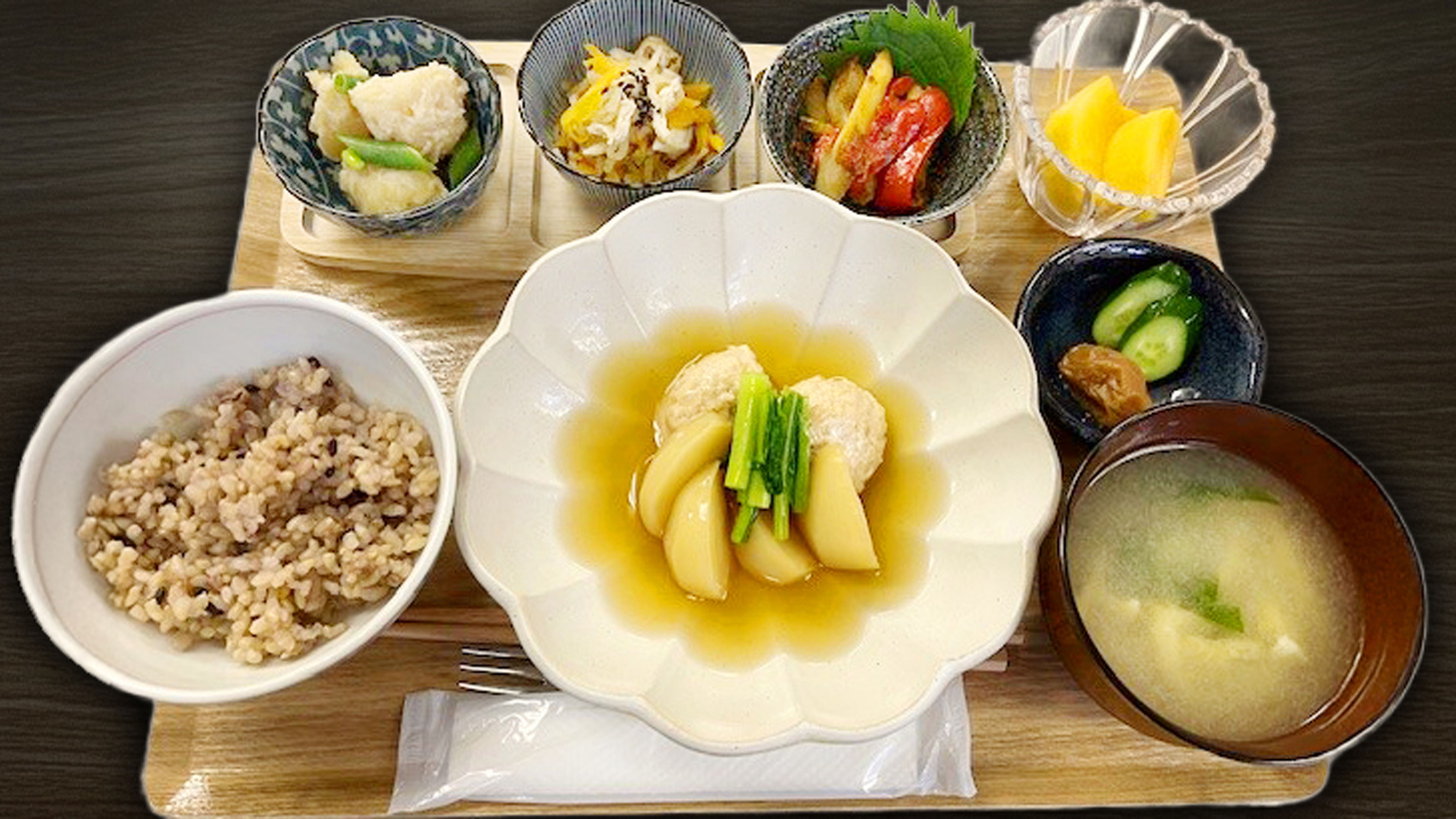 【1泊2食付】地場産で作った健康食プラン◆天然温泉とサウナでリラックス