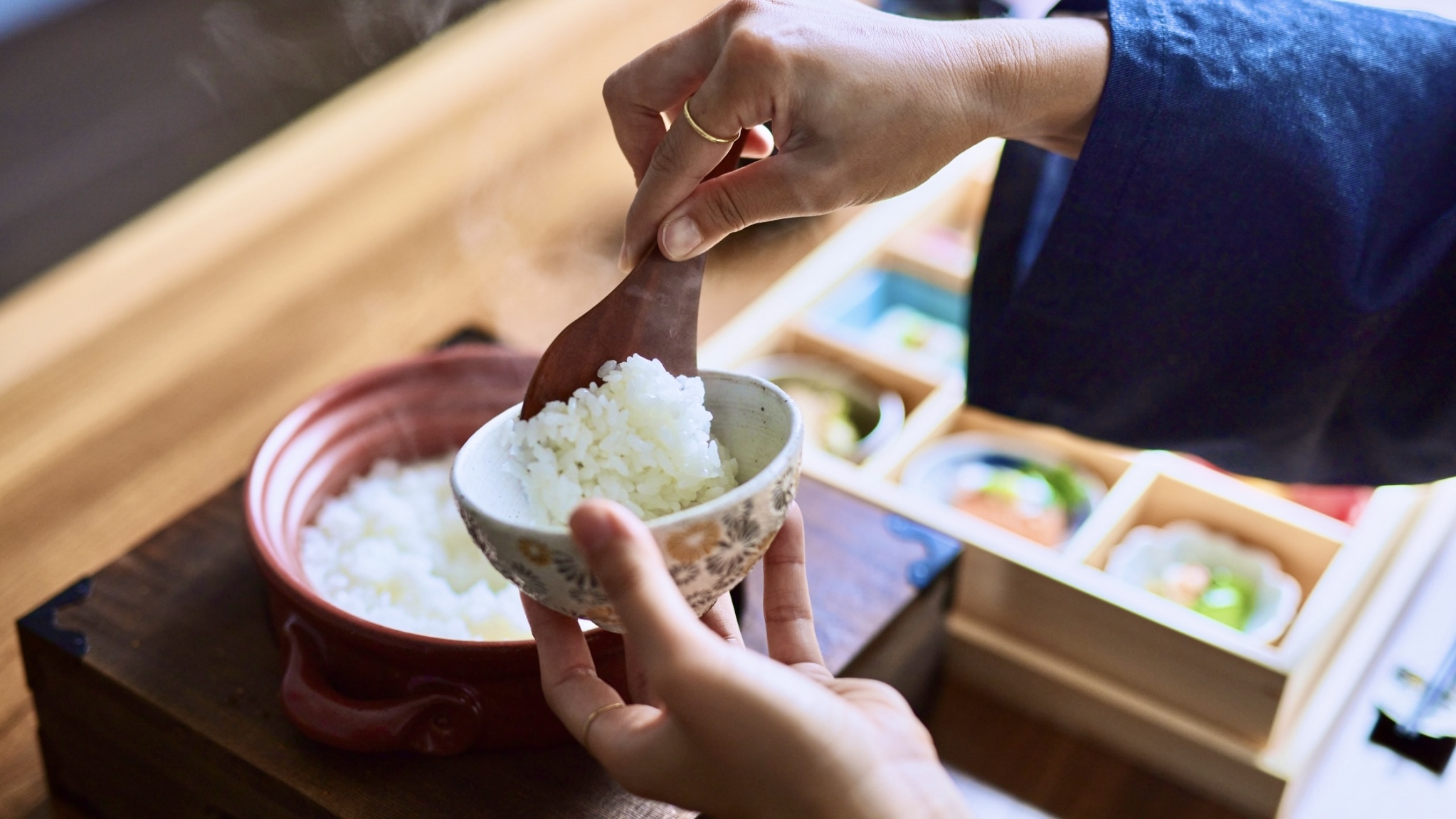 ◇12種類の彩小鉢と共に、佐賀県産さがびよりを使った炊き立てご飯を堪能◇　:::一泊朝食プラン:::