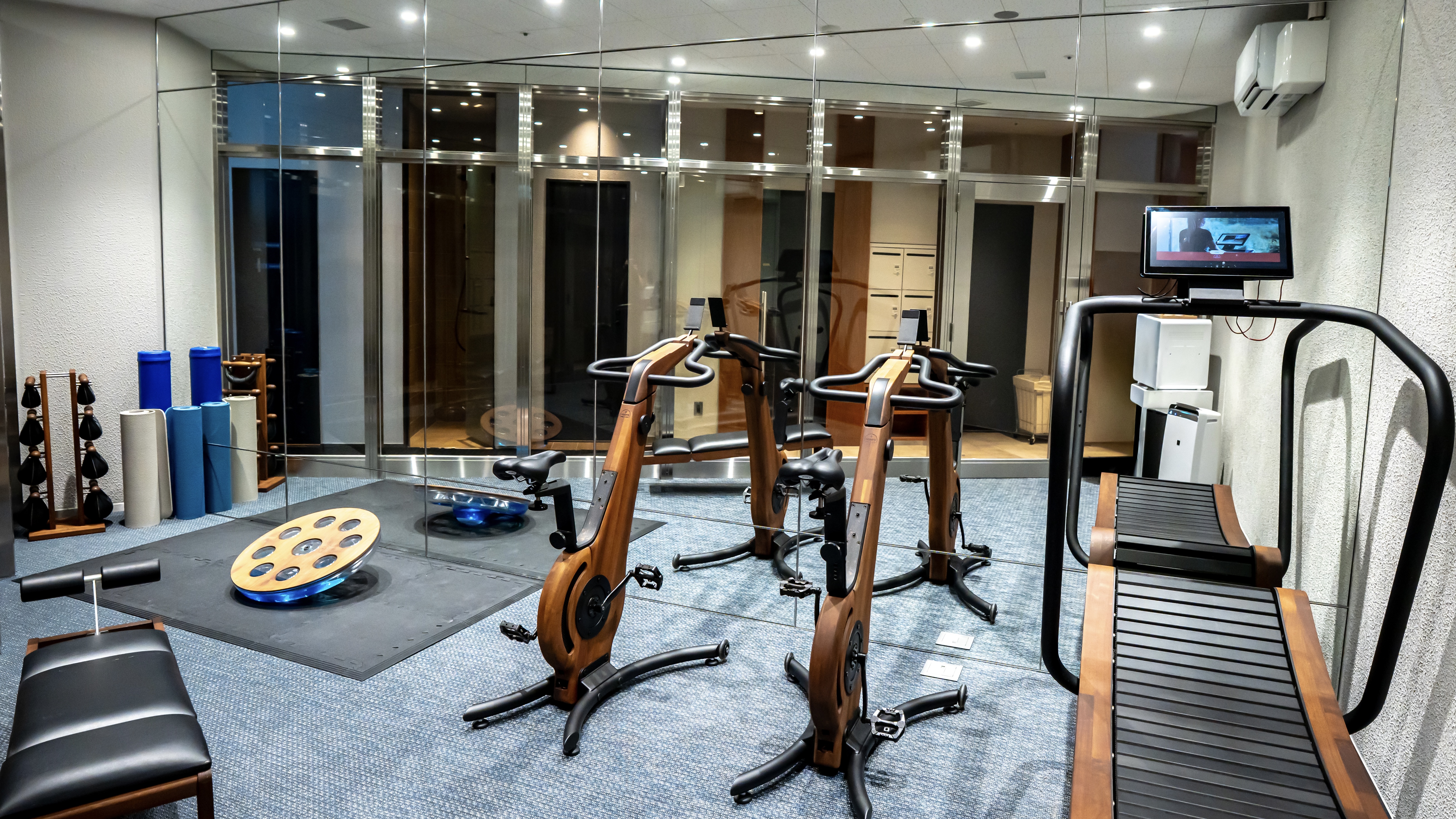 【フィットネス（11階）】