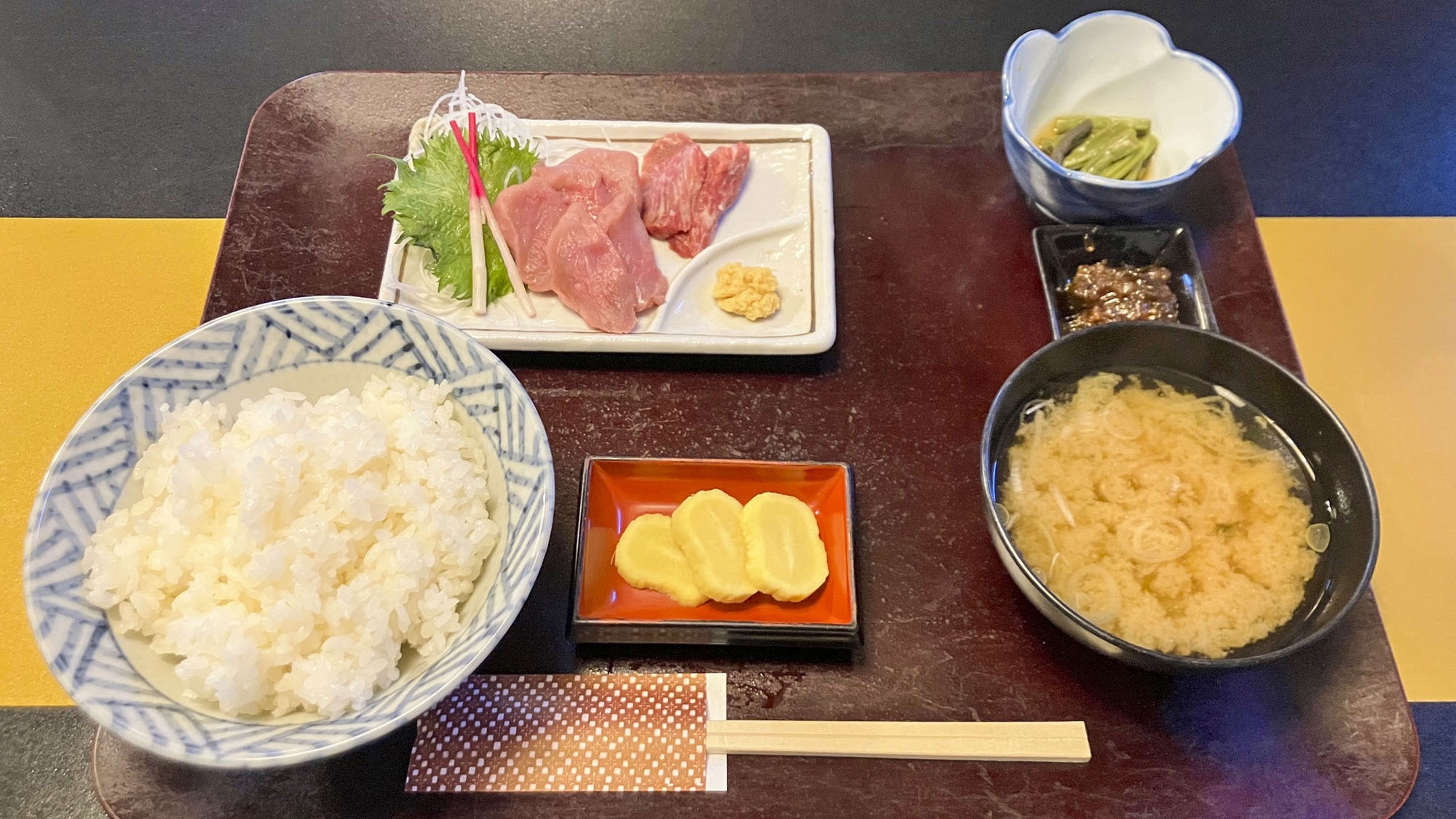 ＜夕食付＞信州名物『馬刺し定食』付プラン【松本城徒歩約3分】老舗そば屋が営む全5室の小さな宿