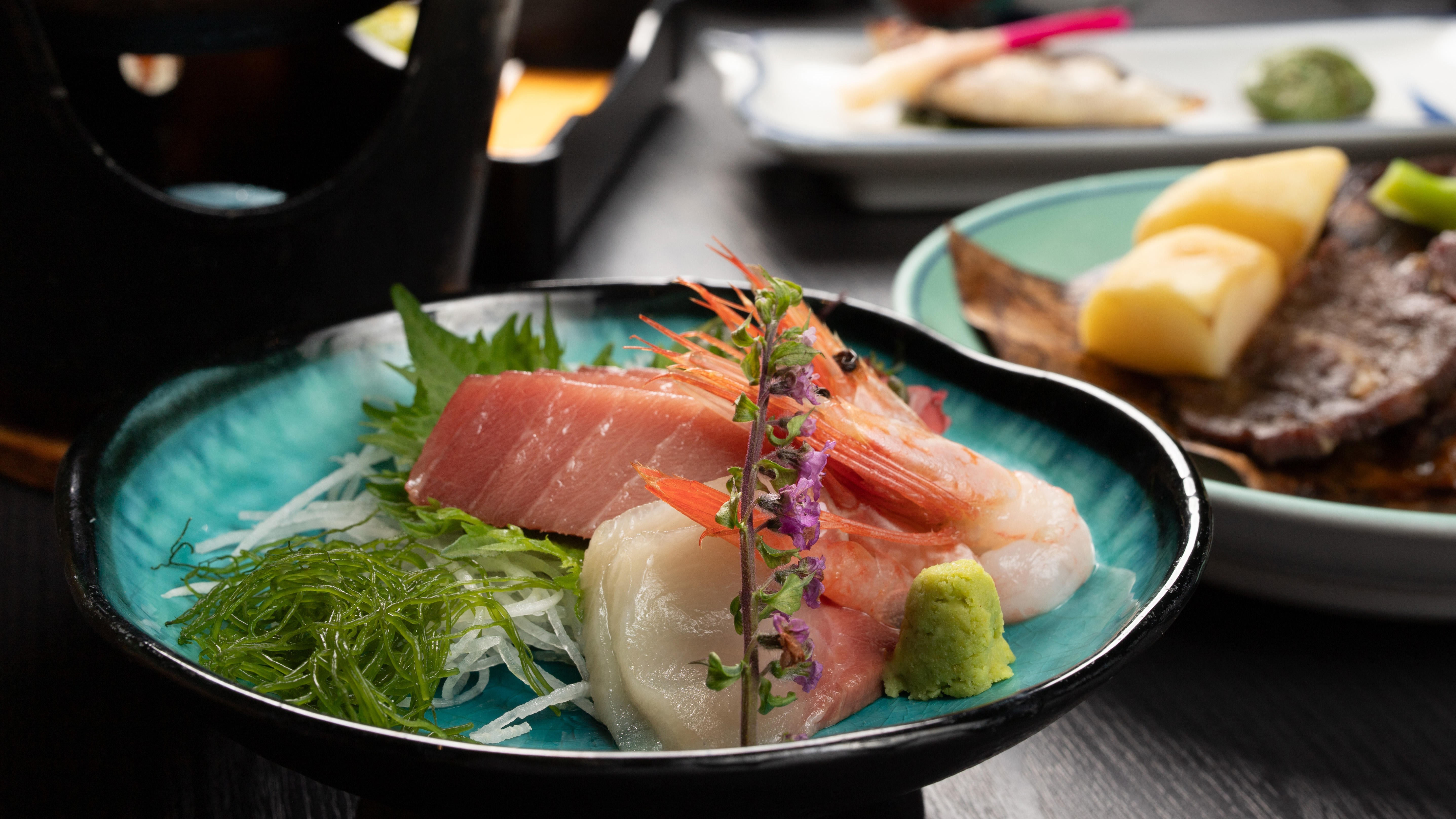 沼津港直送の新鮮な地魚をお造りで