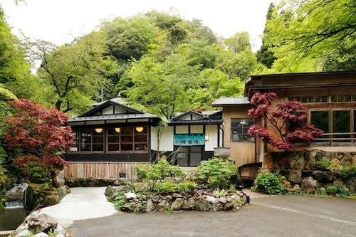 松尾寺の宿坊にお泊りできます（ます釣り体験ＯＫ。２食付）／民泊【Ｖａｃａｔｉｏｎ　ＳＴＡＹ提供】
