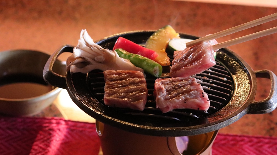 グレードアップ会席一例：長野県産のブランド和牛を陶板焼きでお楽しみ下さい