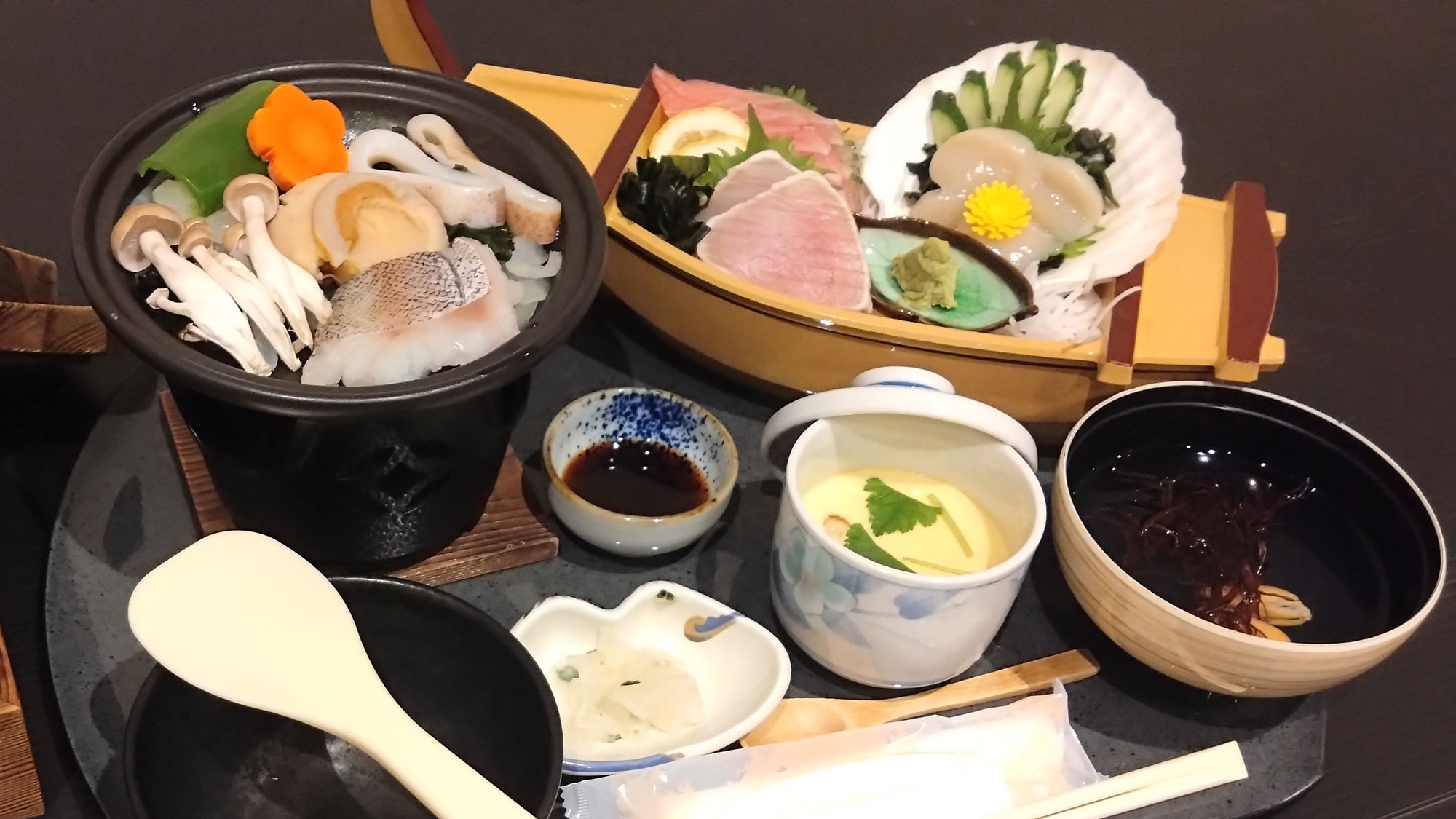 【期間限定】2食付でぽっきり１万円！展望風呂と季節の海の幸を楽しむ！（夕朝食付）