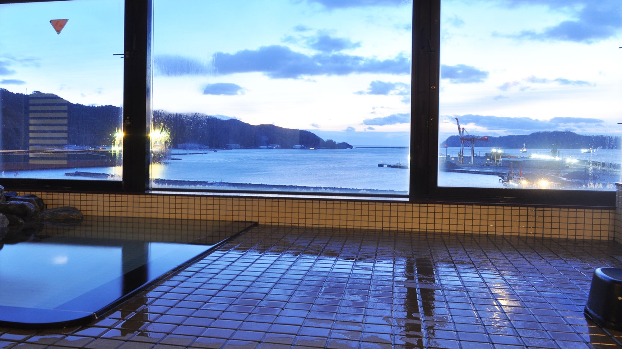 【鉄の歴史館優待券付】鉄のまち釜石に泊まろう！展望風呂と海の幸を楽しむ！（夕朝食付）