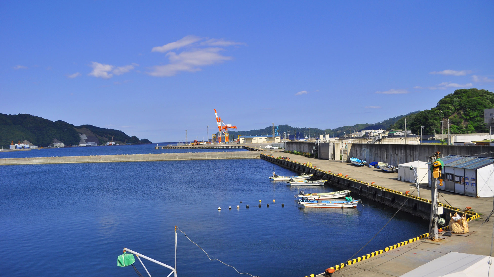 【外観周辺】全客室から釜石湾を望めます