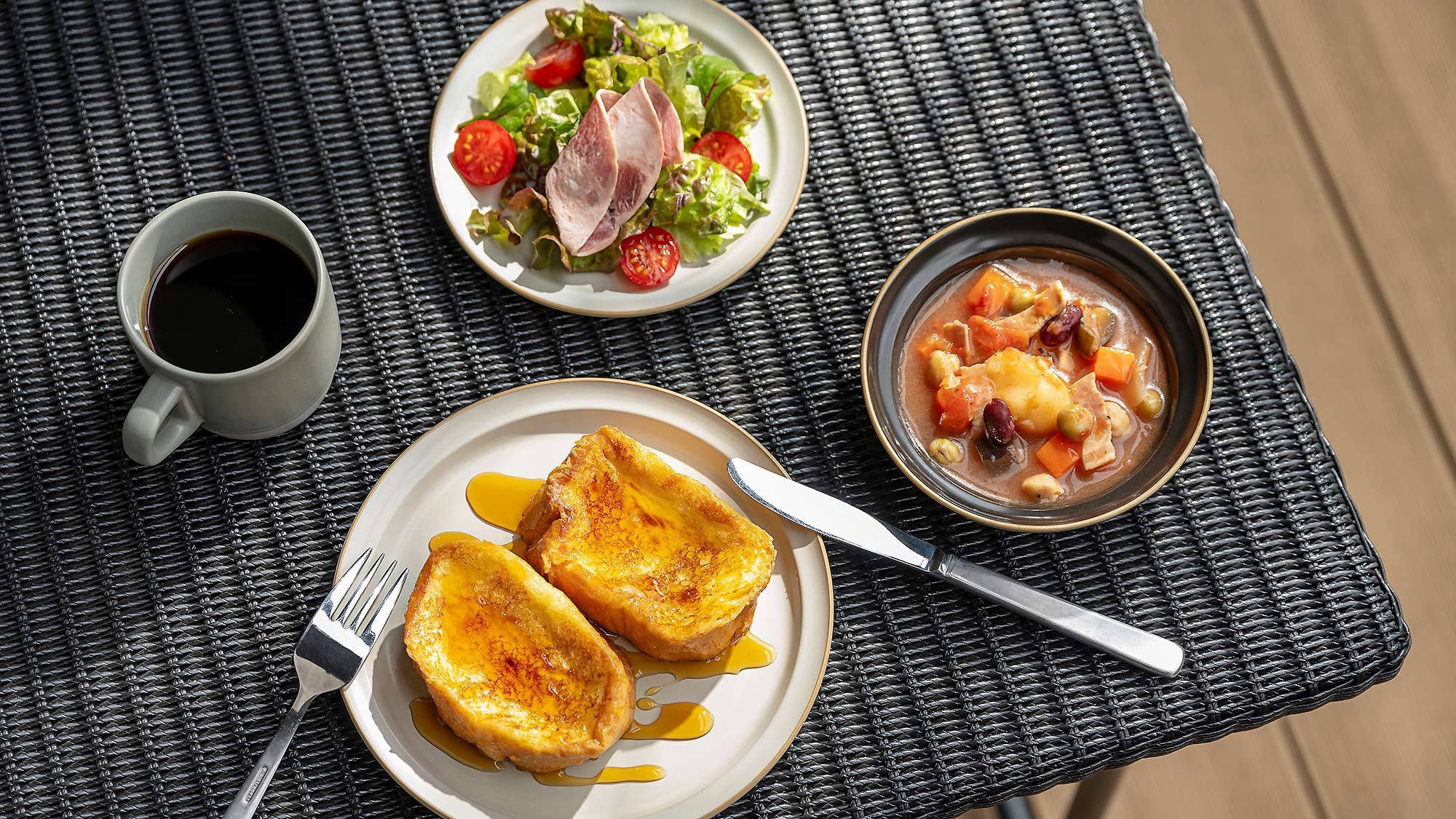 【朝食のみ】好みに合わせて選べる「和・洋」の朝食！高原リゾートで優雅な朝を＜8分様分＞