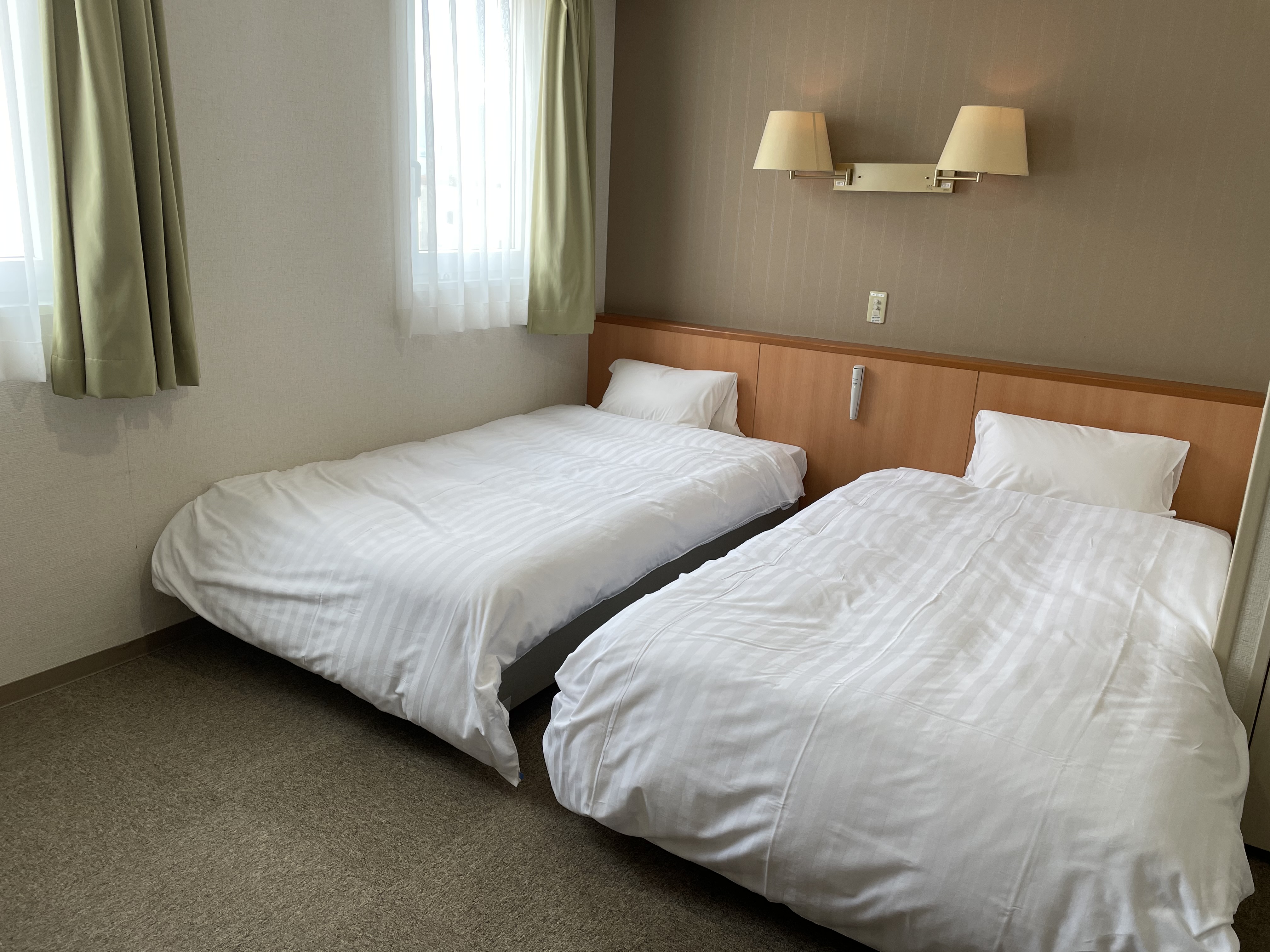 本館ツイン（やや広め）