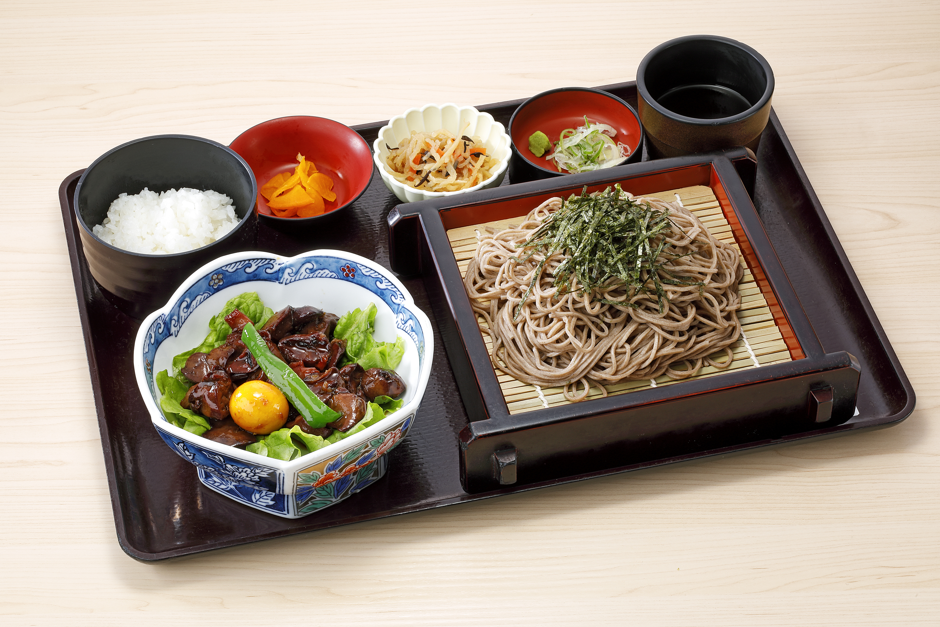 和心　とりもつそばセット