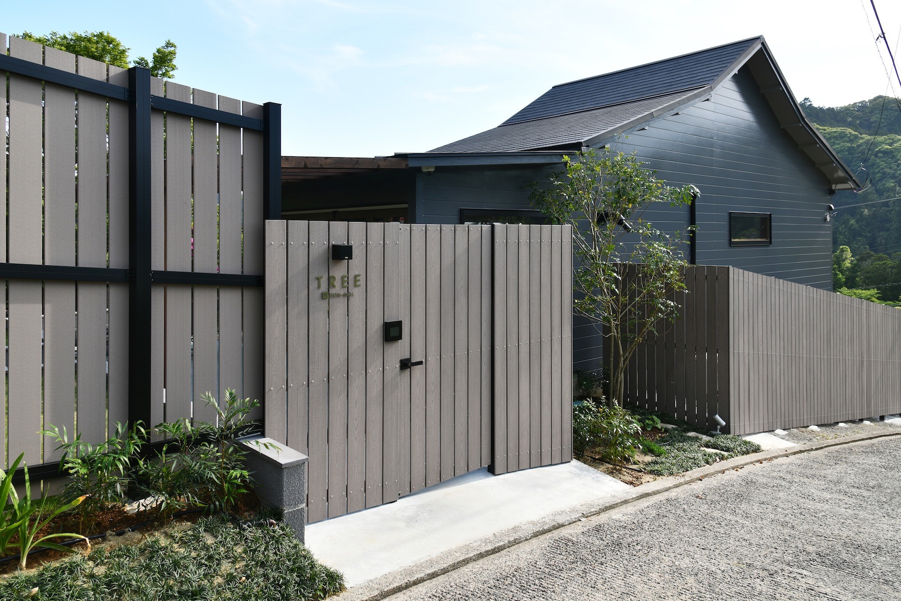 著名な建築家・造園家が手掛けたおしゃれなデザインの施設が皆様をお待ちしています。