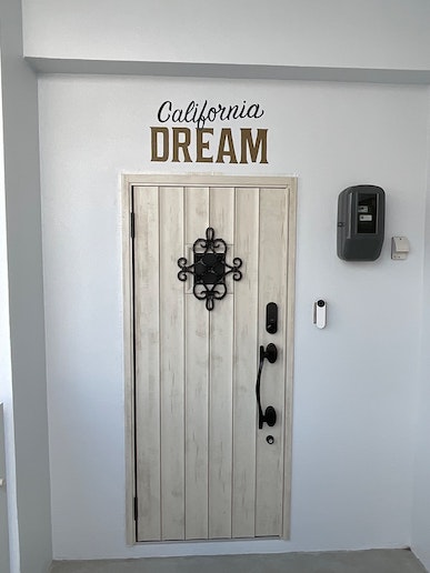 2階正面のお部屋(California Dream)。