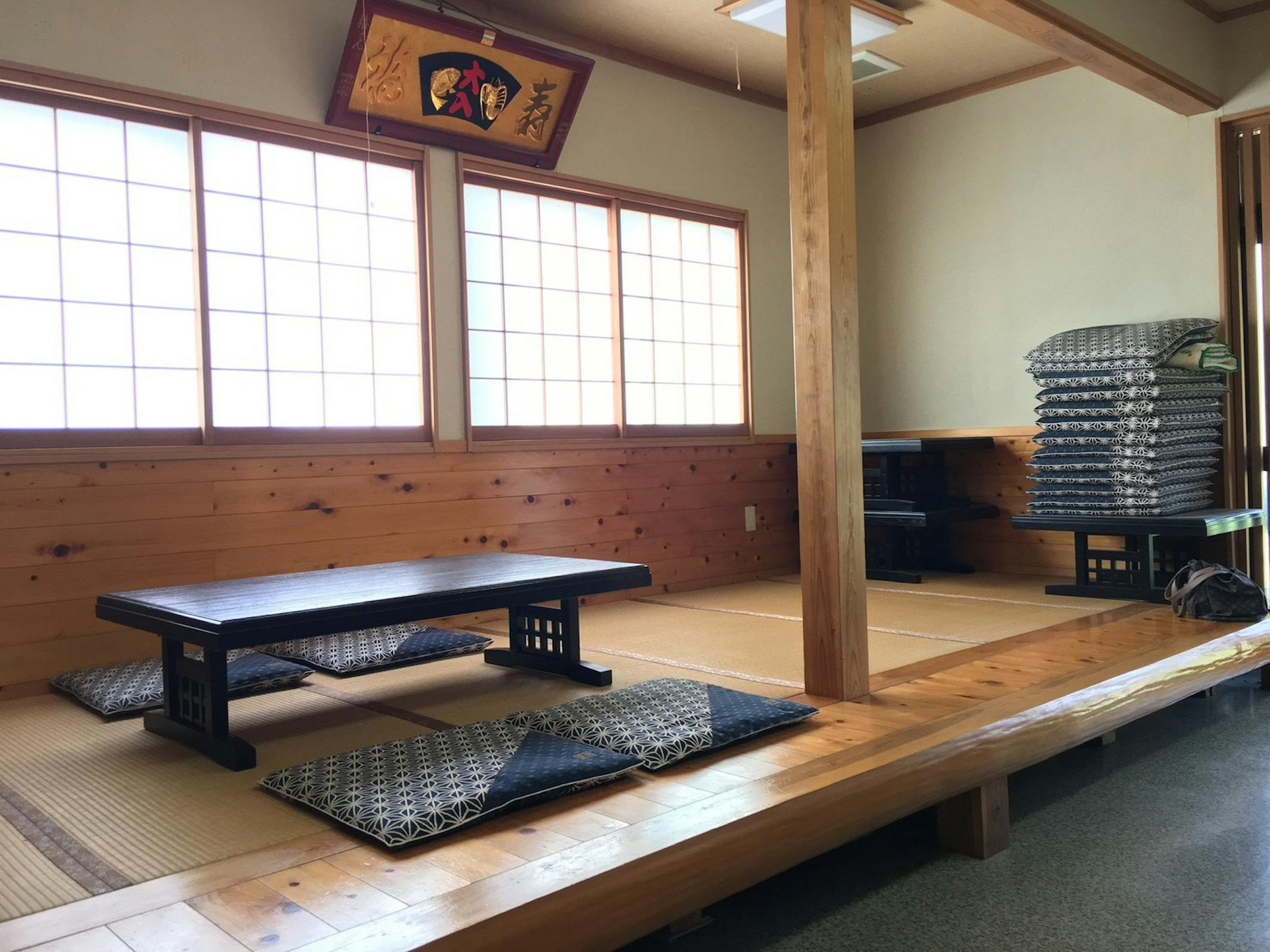 布団を敷いて寝ることもできます