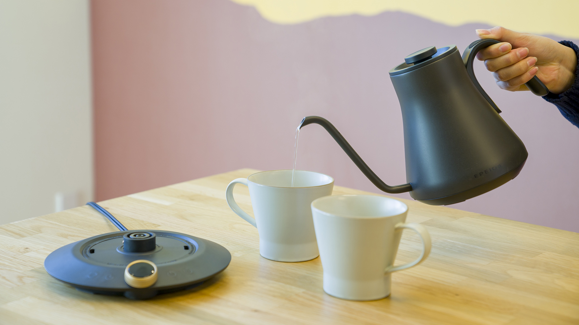 【ファミリールーム・103】電気ケトル完備でゆったりティータイムはいかがでしょうか※イメージ