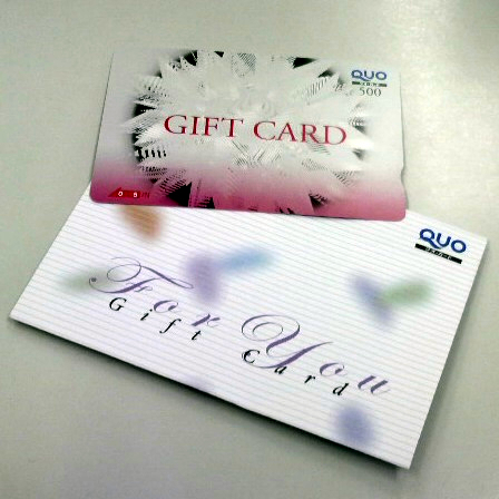 QUO card