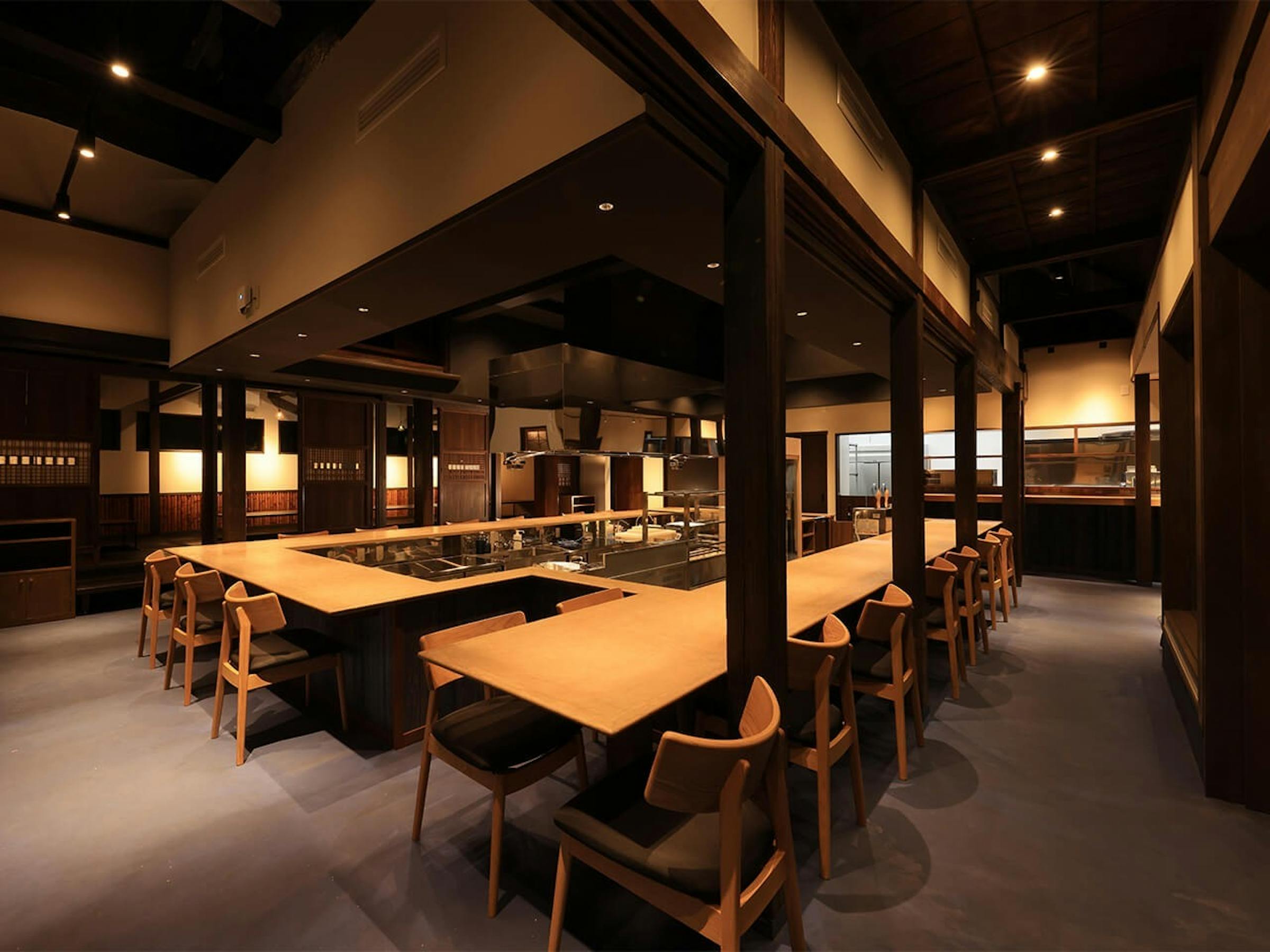 併設する飲食店「もんしち」