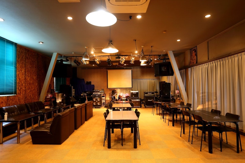 1Fホール(共有スペース)