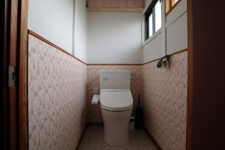 トイレ 2