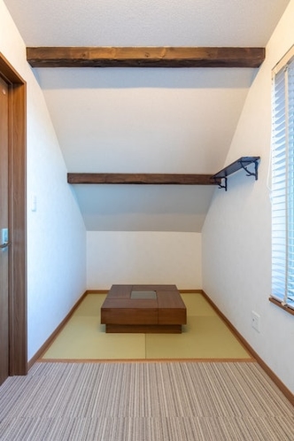 チニタの部屋 琉球畳がオシャレです