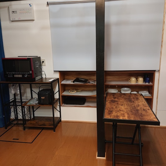 オーブン、炊飯器、食器など