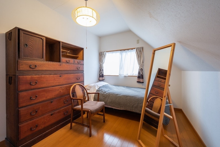 寝室3 シングルベッド一台 Bedroom 3 one twin bed