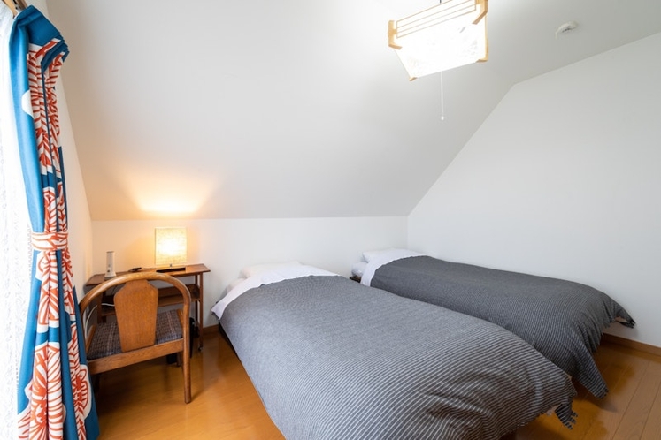 寝室1畳ベッド二台 Bedroom 1 Two tatami beds