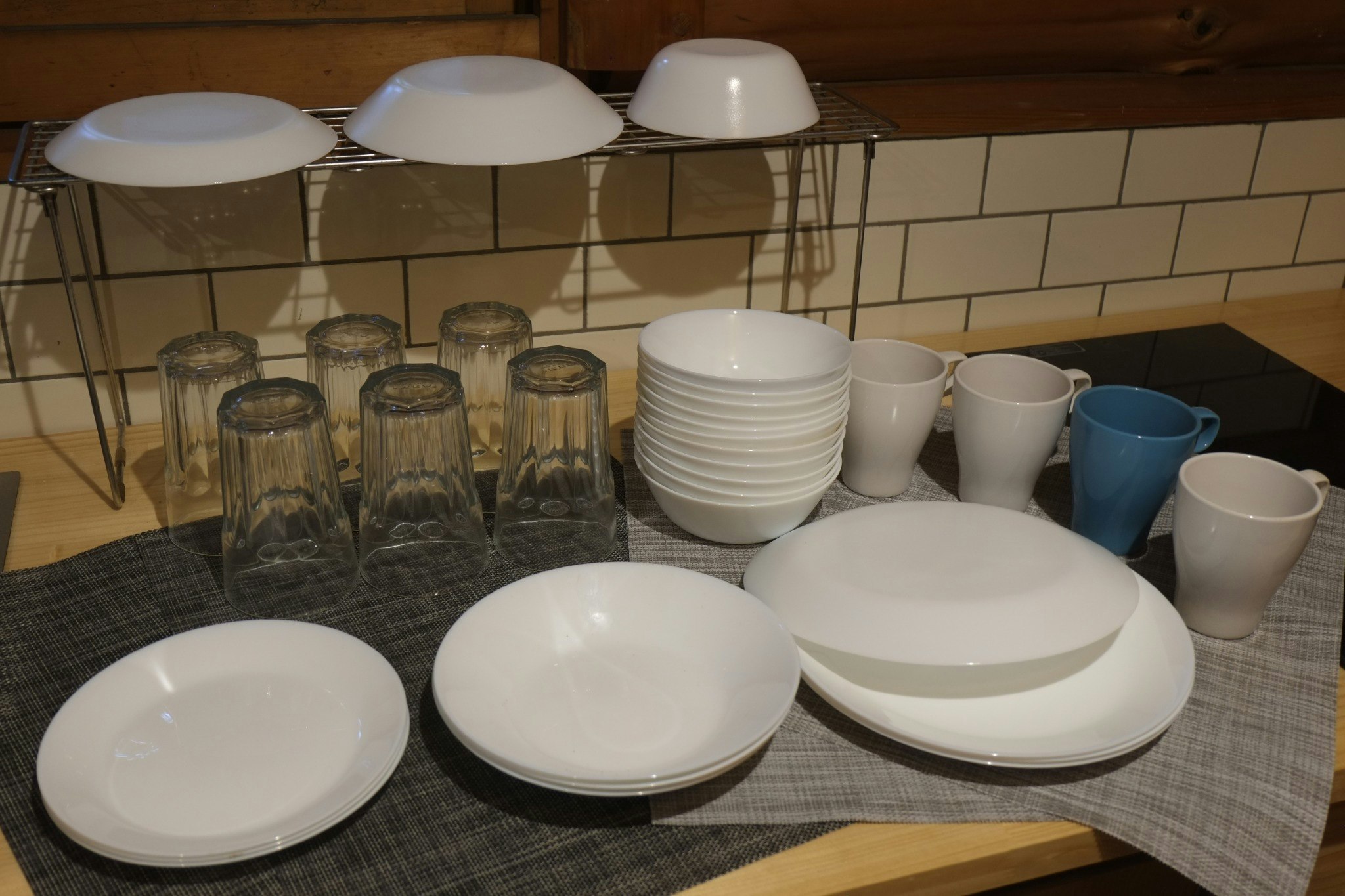 食器、調理器具はアウトドアキッチンでもご使用していただけます