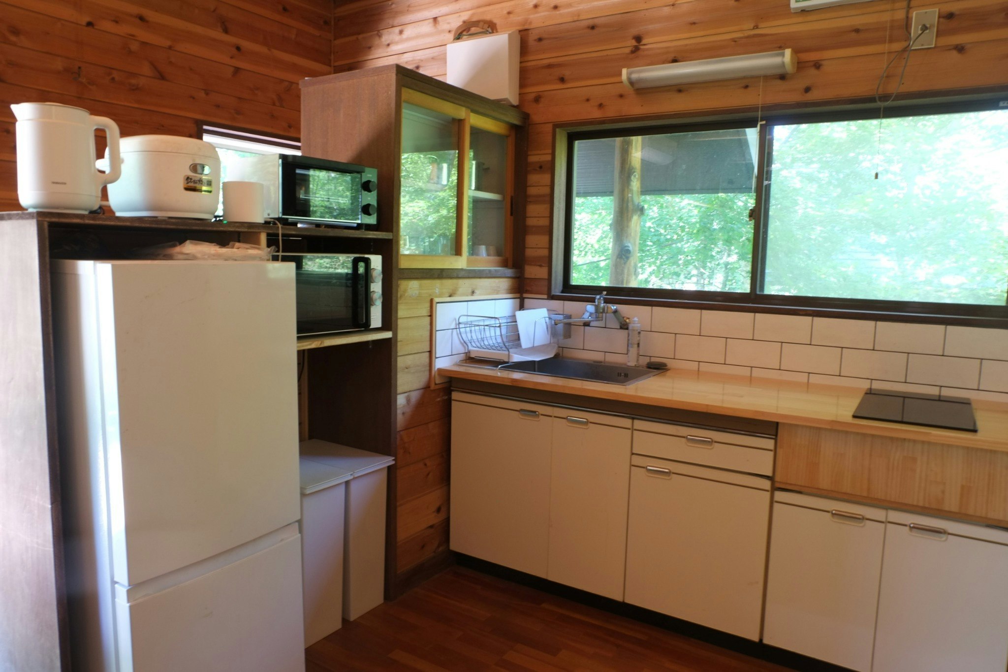 キッチンの様子、電化製品は...