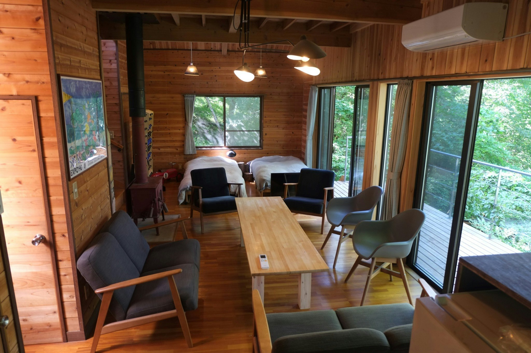 折畳みベッドを配置した場合のリビング