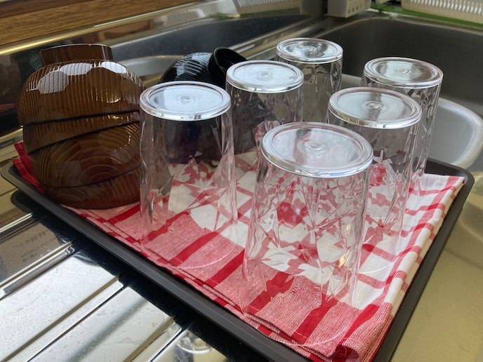 簡単な食器等あります