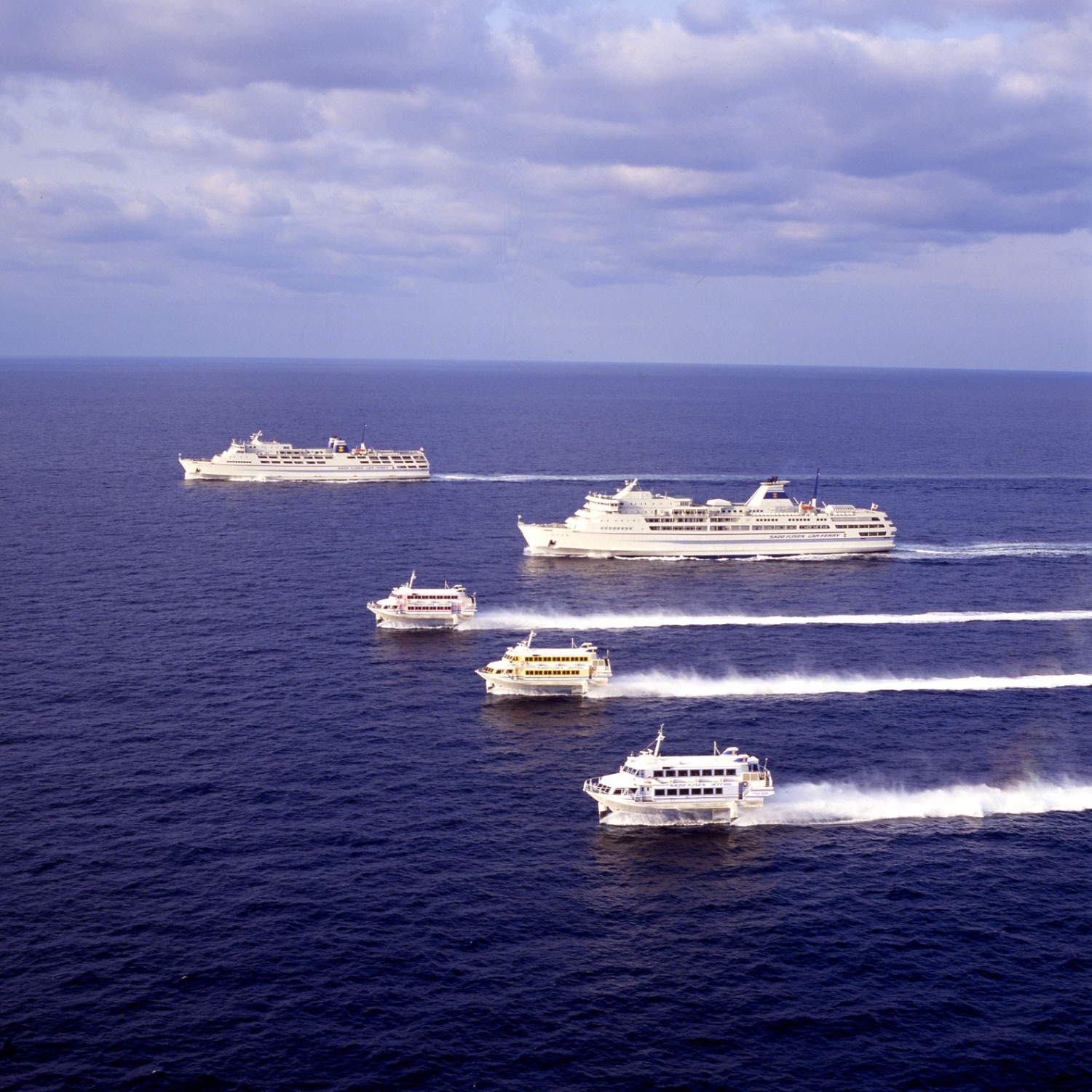 佐渡汽船揃い踏み