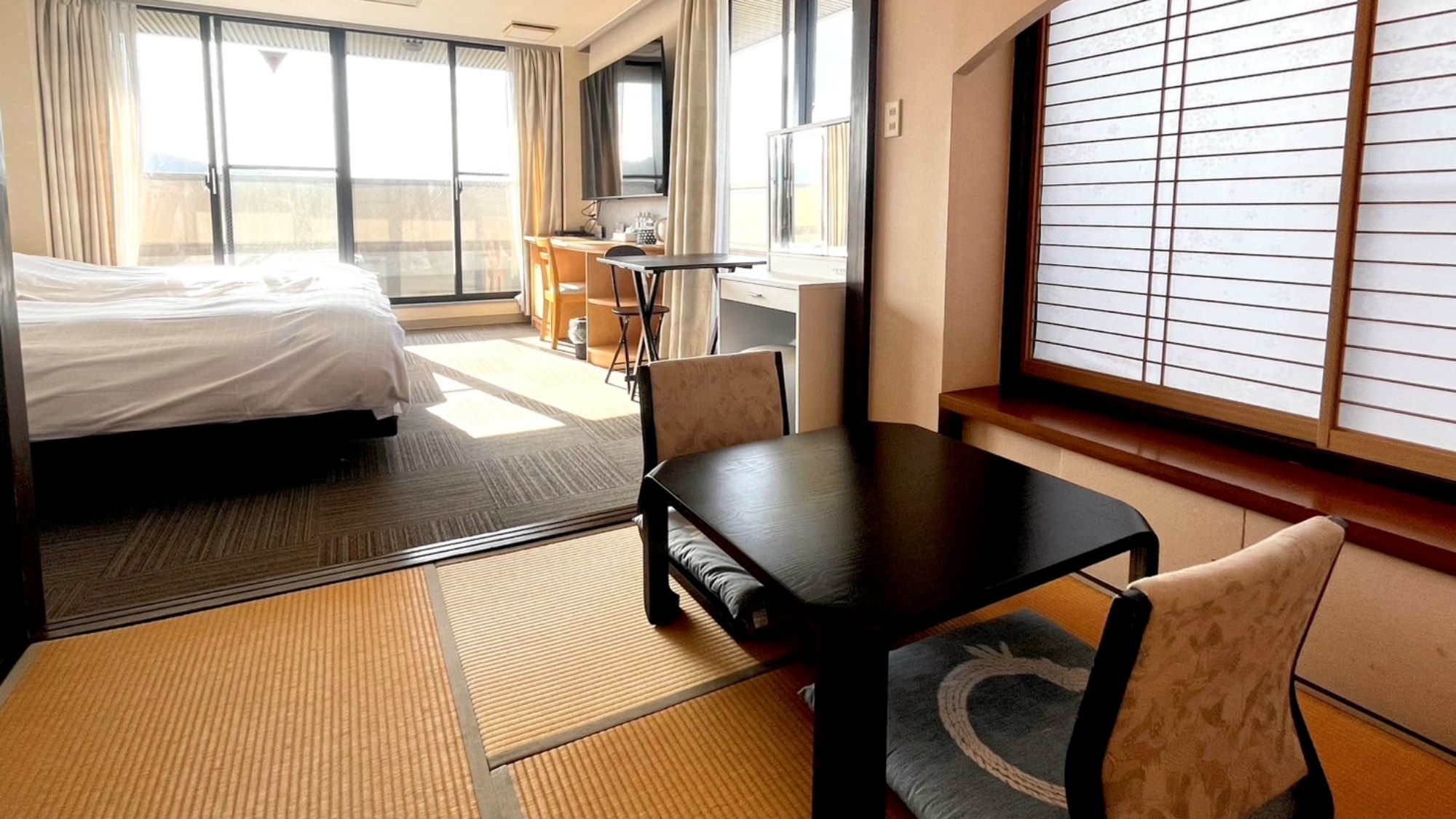 *【特別室1】和洋室の広々空間で快適なご滞在を。