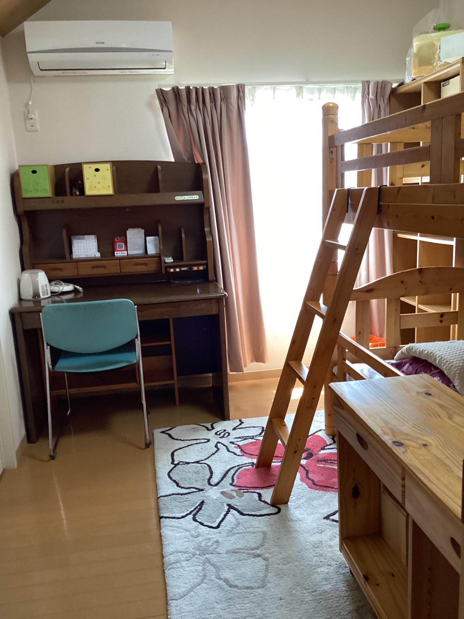 一戸建内の個室 room in  house 
