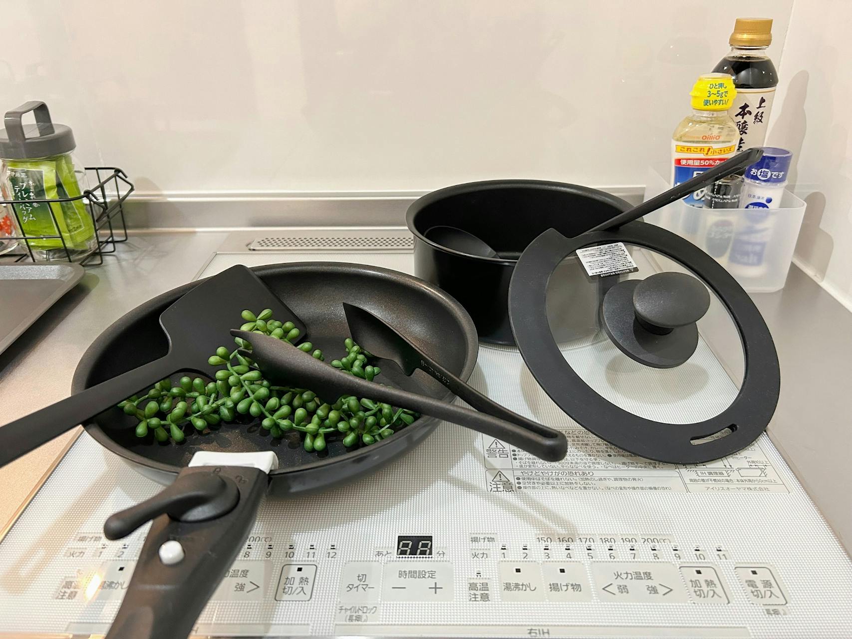 ・【走馬灯A：キッチン】フライパンやお鍋など基本的な調理器具は揃っています