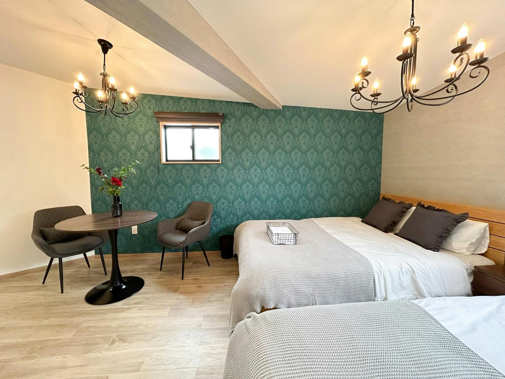 ・【走馬灯B：寝室】デザイナーによるこだわりのインテリアでオシャレな空間に