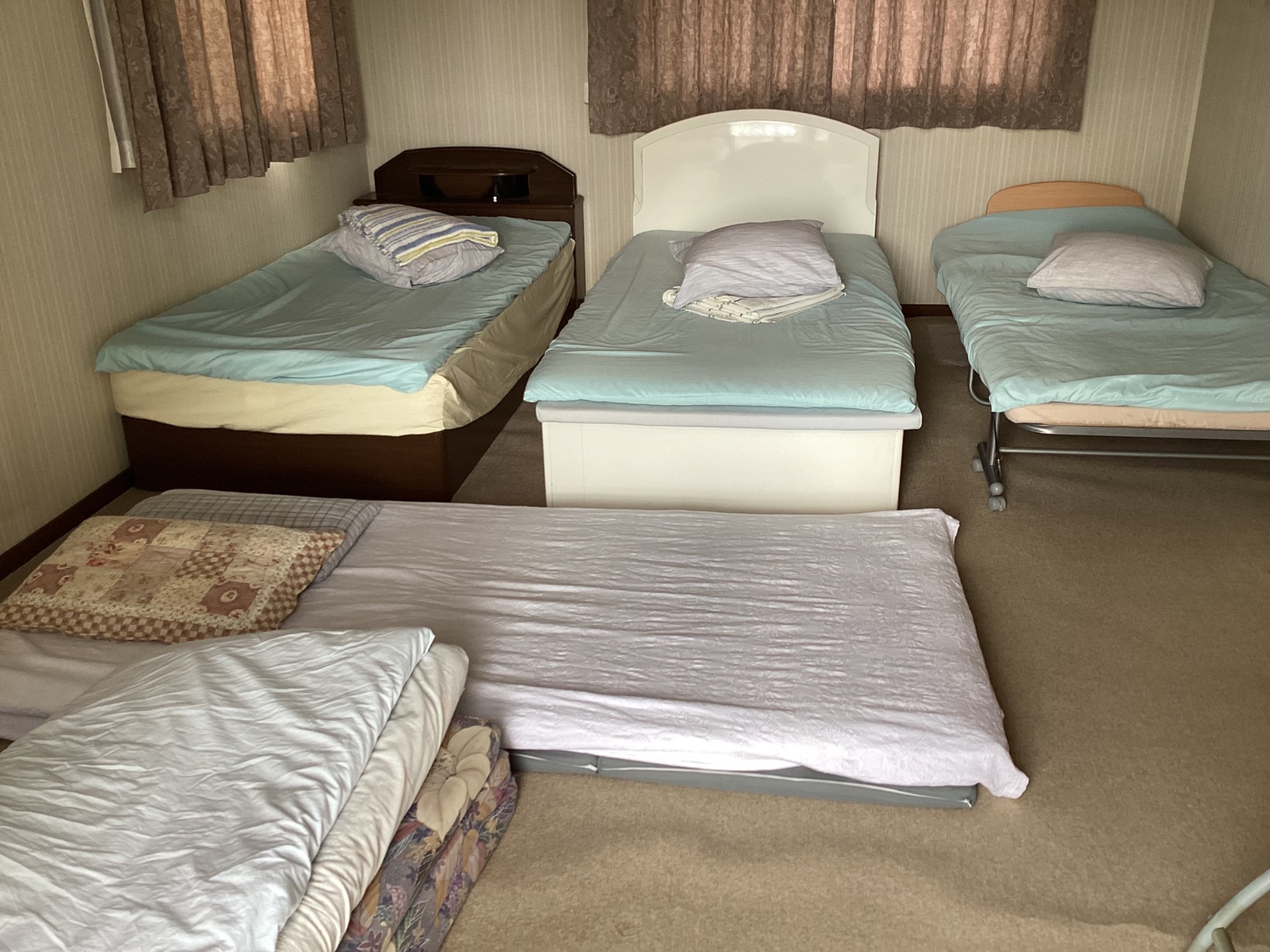 一戸建内の個室 room in  house 