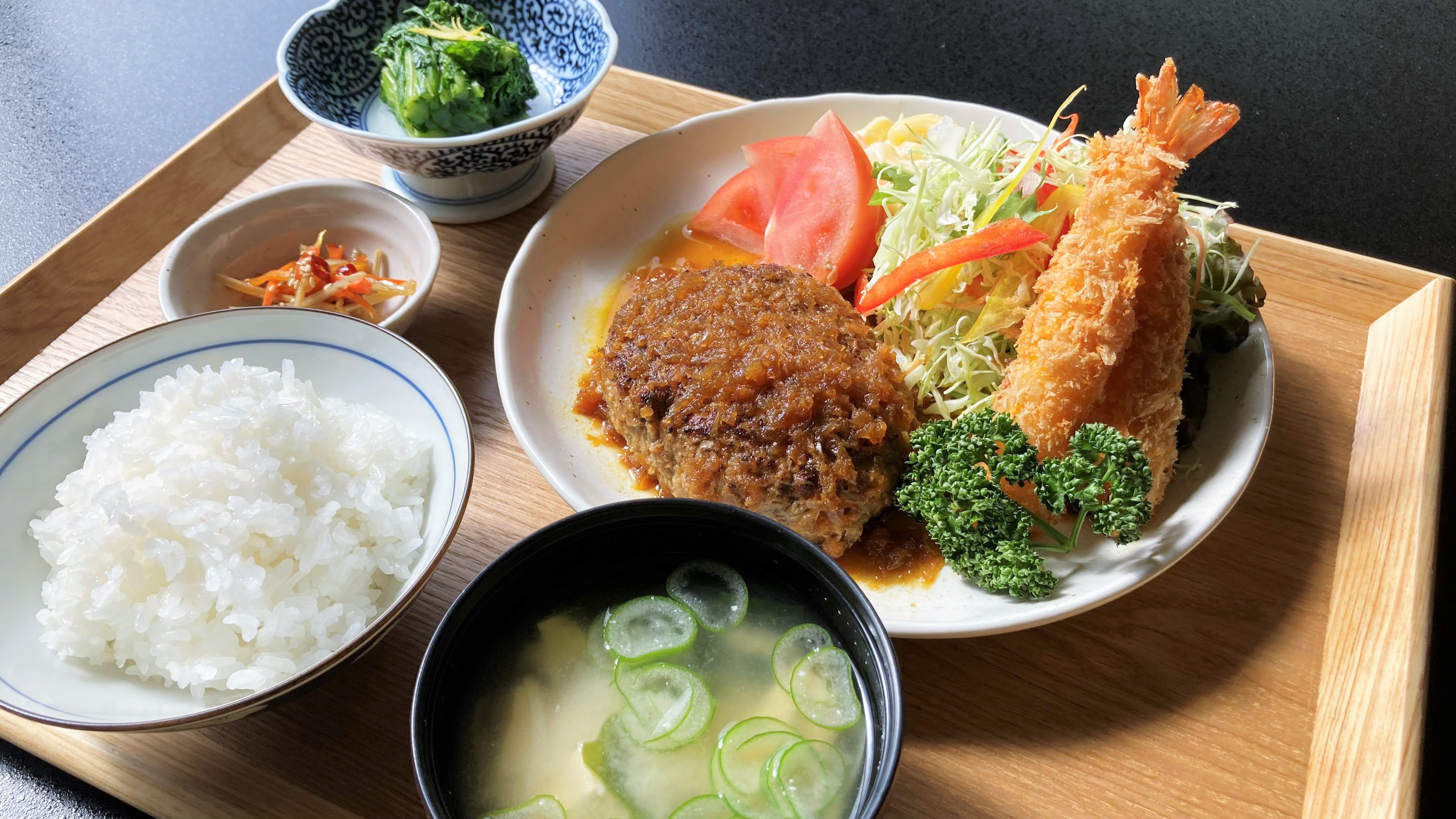 ＜ビジネスプラン＞夕食の一例（洋食）日替わりの夕食となっております！