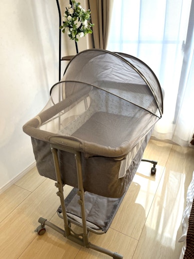ベビーベッド　crib