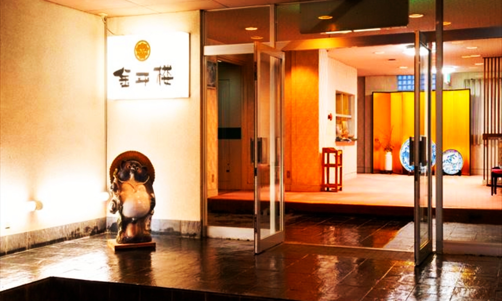 【夕食付／朝食なし】徒歩4分と駅からすぐ！お手軽価格で楽しむ海鮮丼と温泉《学生・一人旅・出張にも◎》