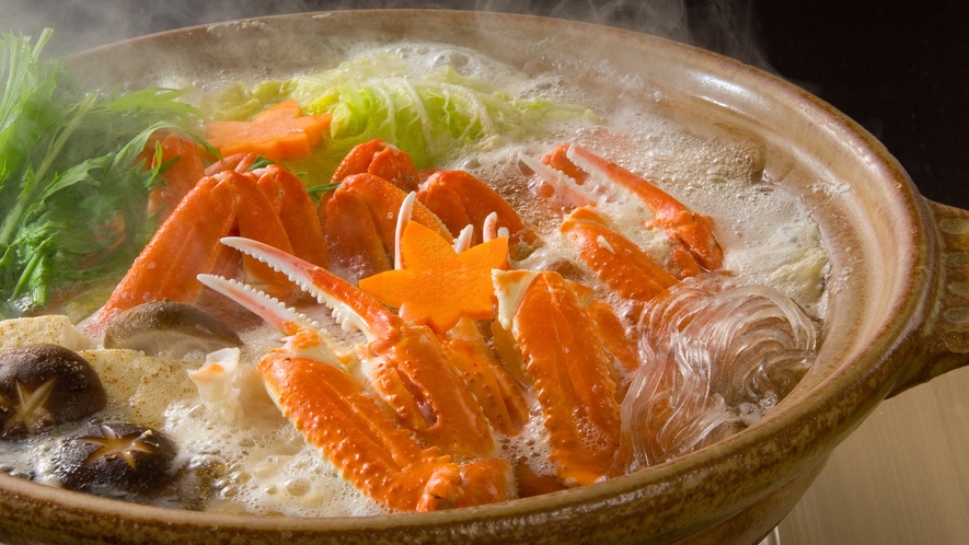 *丹後ならではの多彩な蟹料理。間隙をかけた料理の数々を是非ご堪能ください。