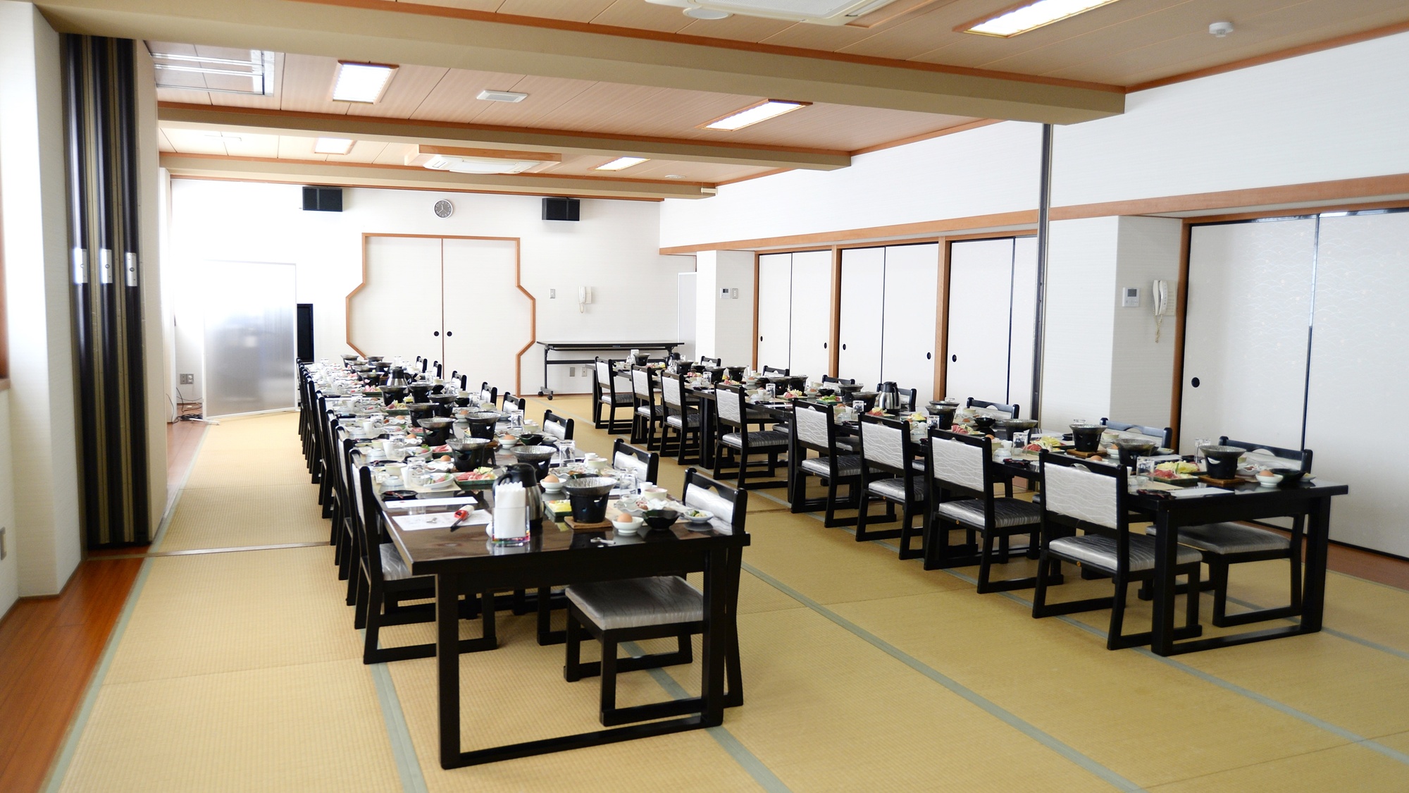 *大広間&hellip;歓送迎会・同窓会・謝恩会・結婚式二次会、各種ご宴会など承ります