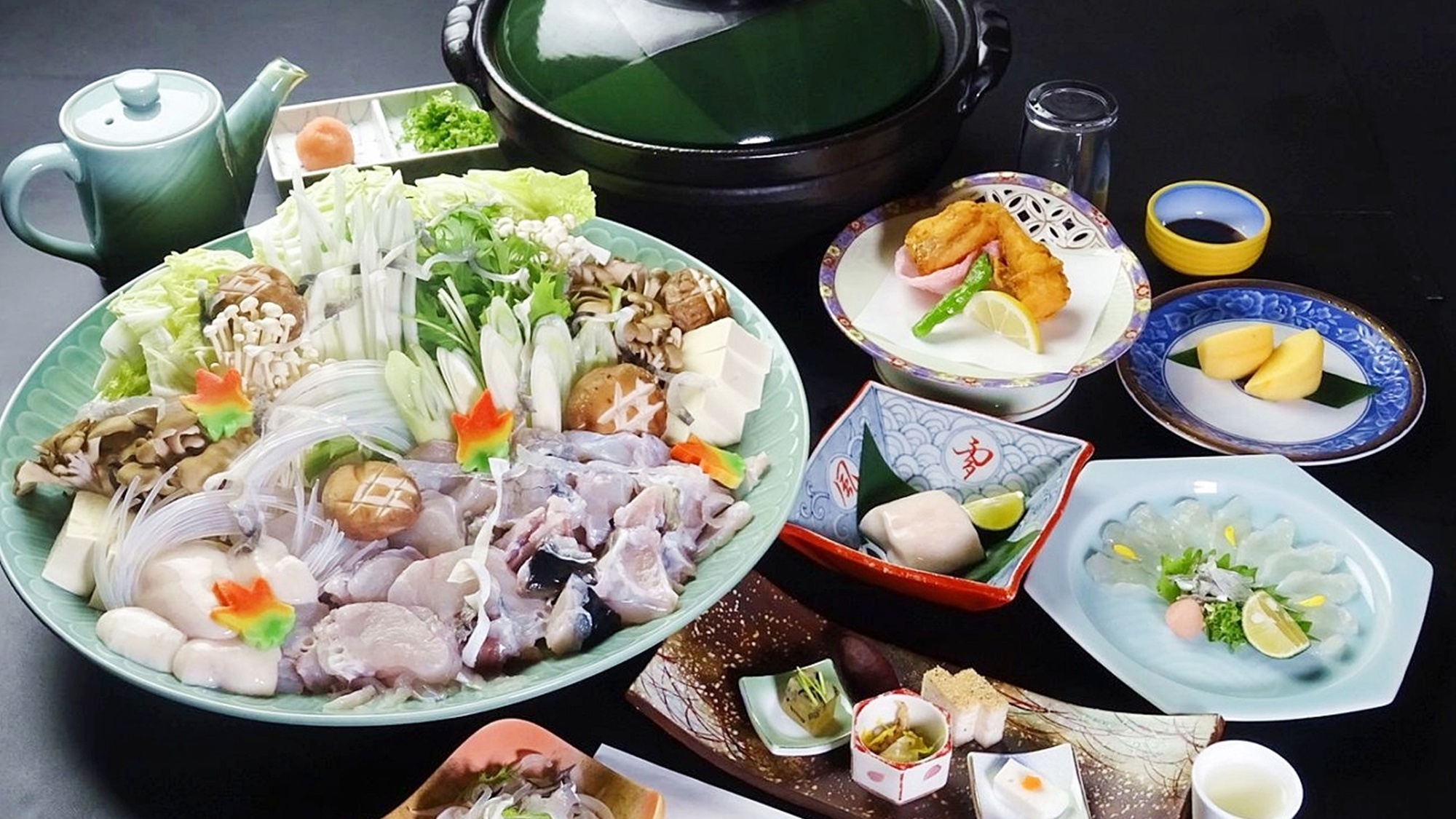 *淡路島　三年とらふぐ会席（一例）