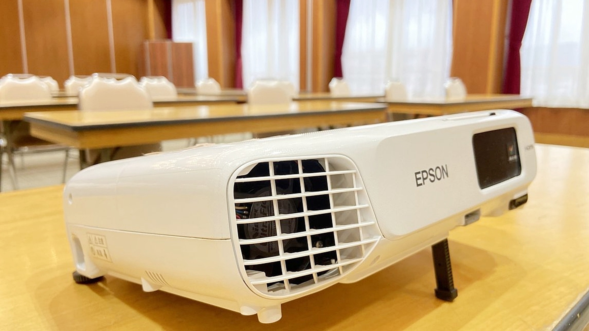 *会議室（プロジェクター）