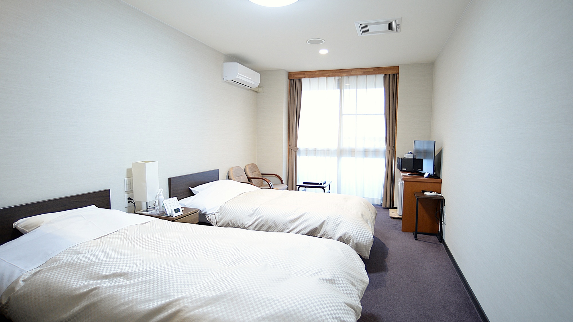 *ツイン（ユニットバス付）&hellip;落ち着きある洋室です