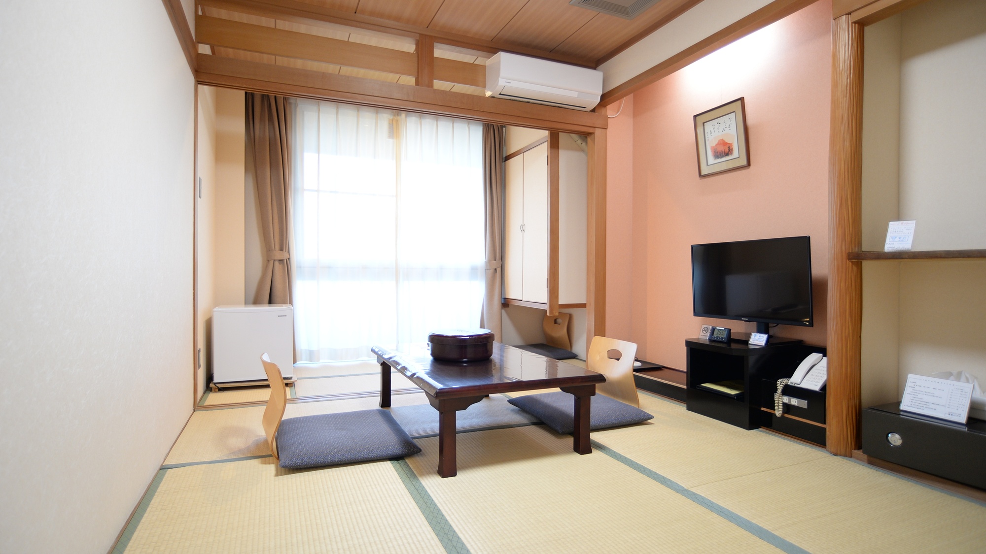 *和室6畳（トイレ付）